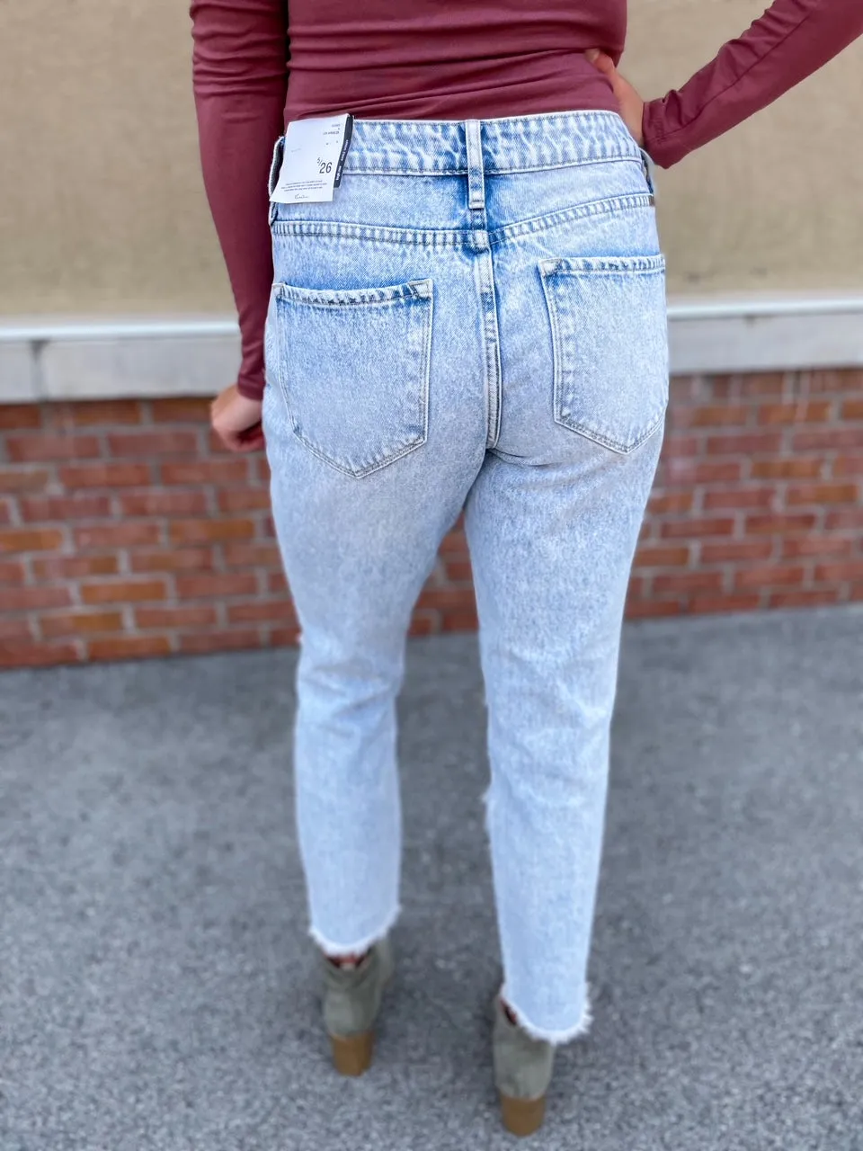 Avery Distressed Jean