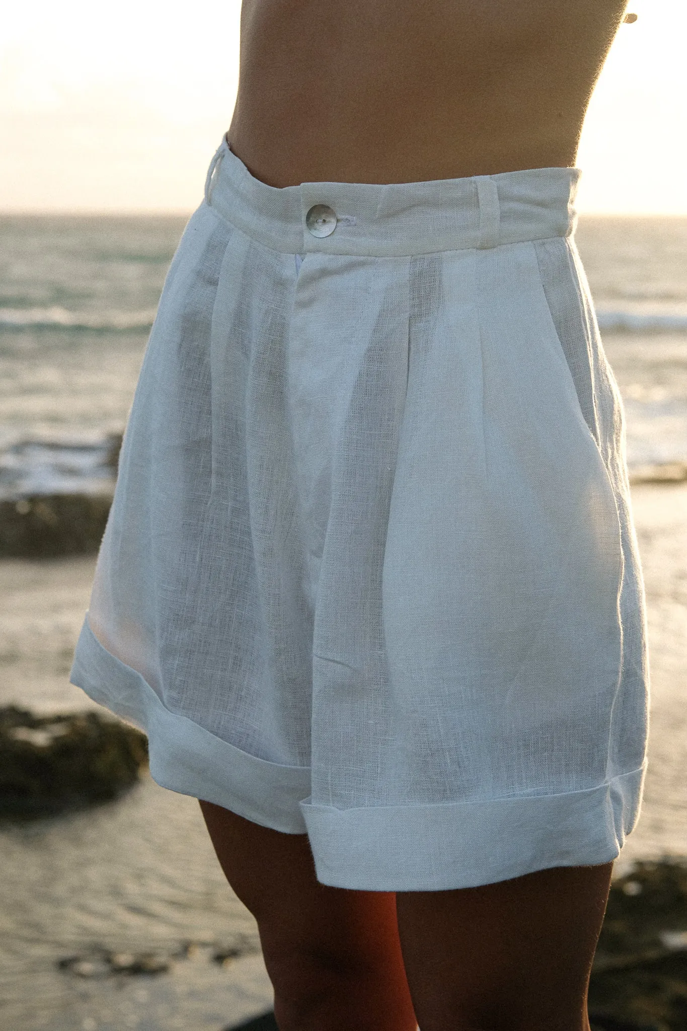 Marisol Short White