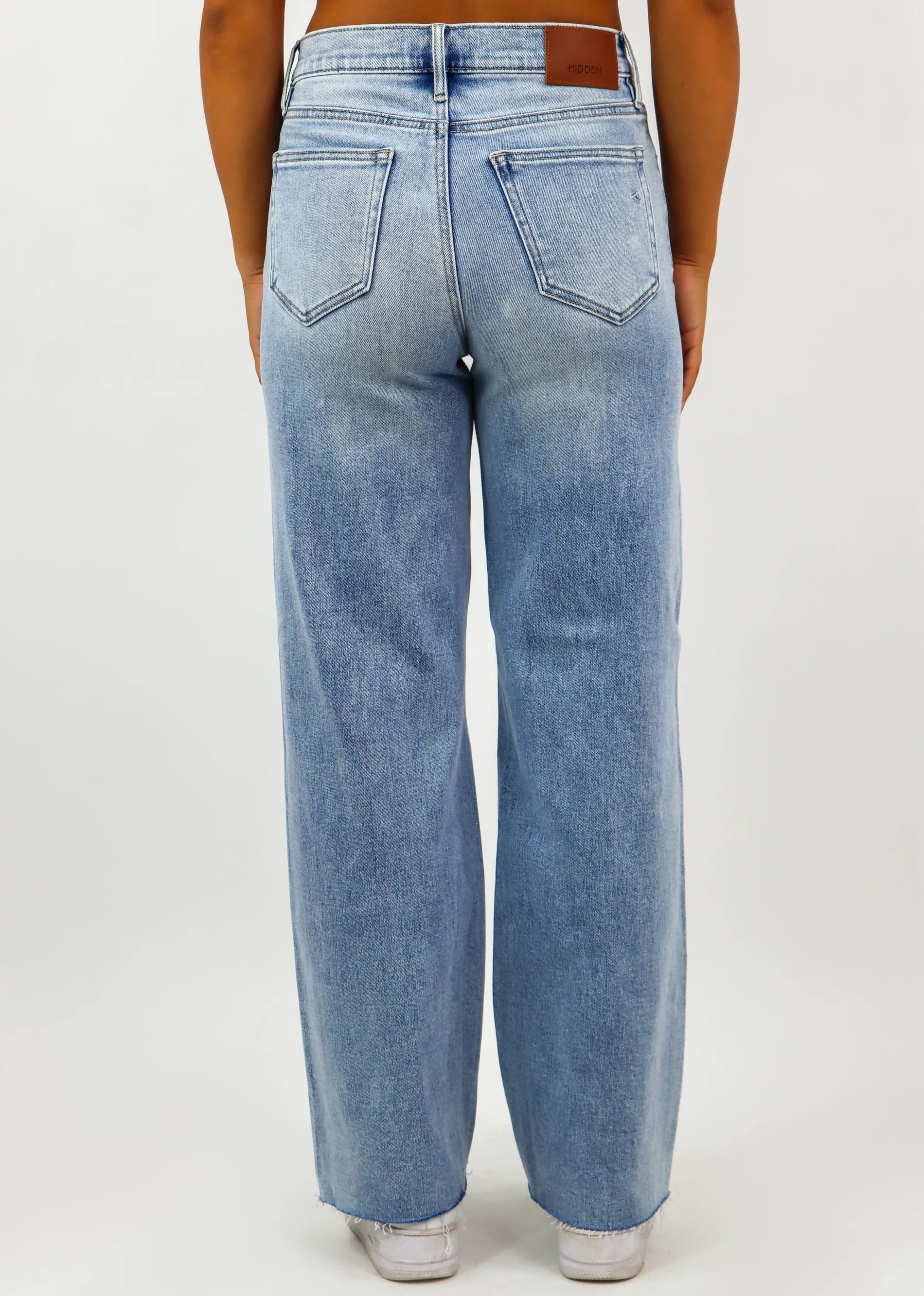 Woman Jeans ★ Light Wash